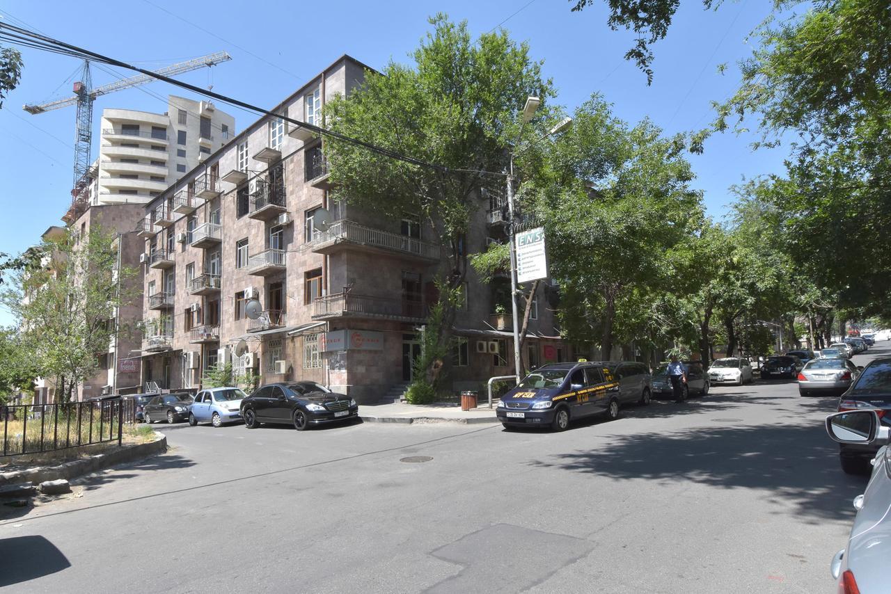 Pushkin 49 Apartment Yerevan Ngoại thất bức ảnh