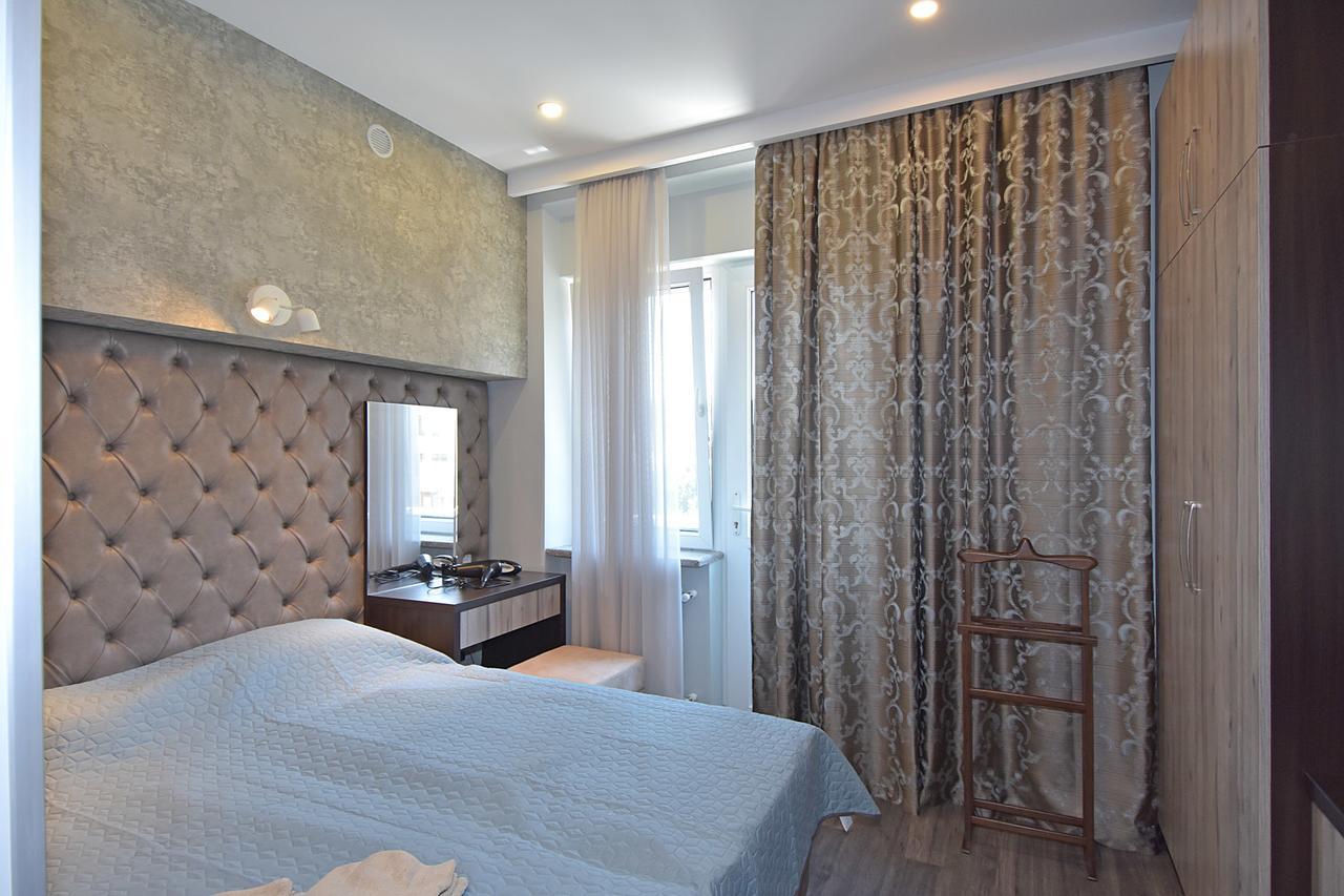 Pushkin 49 Apartment Yerevan Ngoại thất bức ảnh