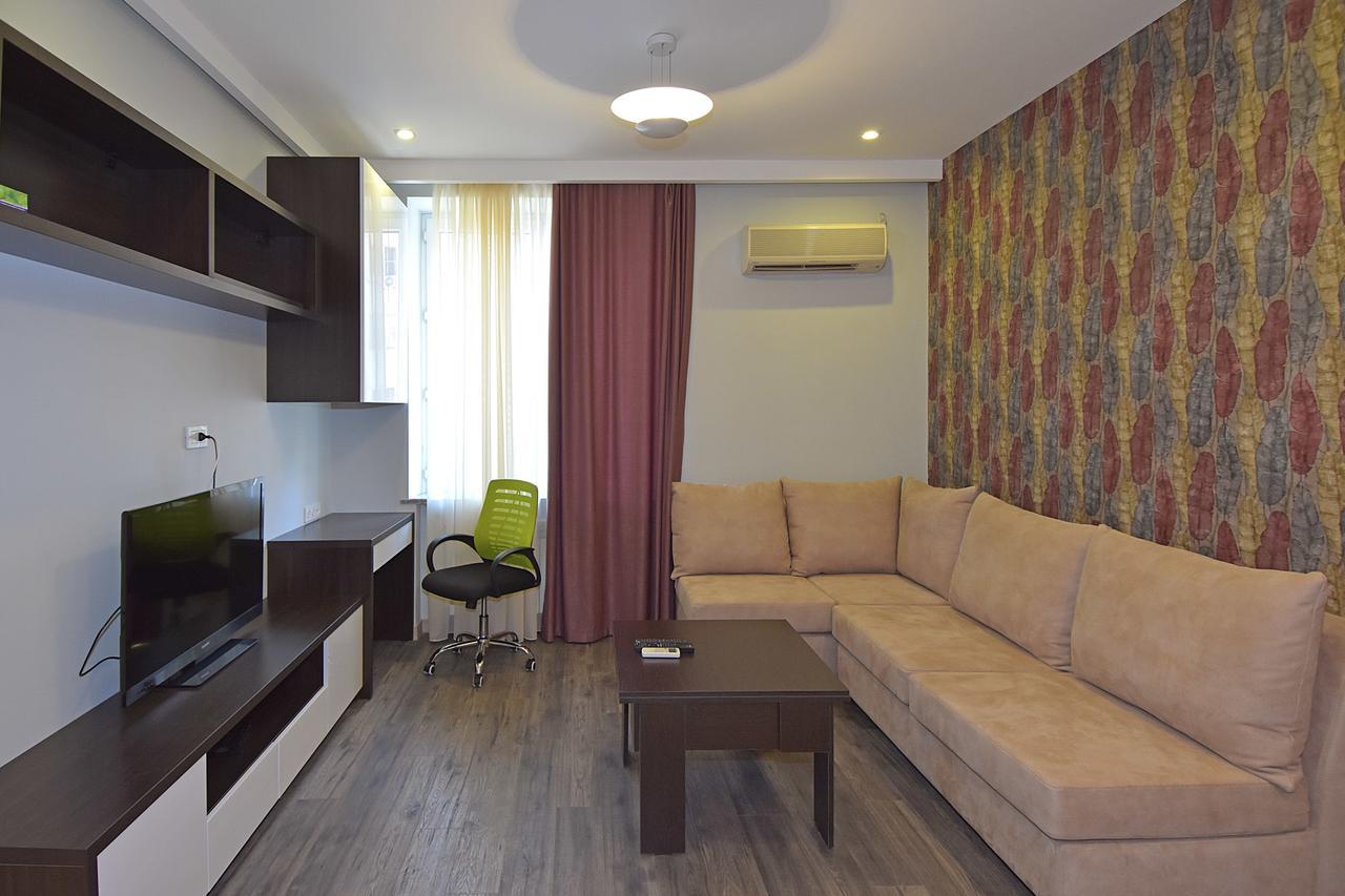 Pushkin 49 Apartment Yerevan Ngoại thất bức ảnh