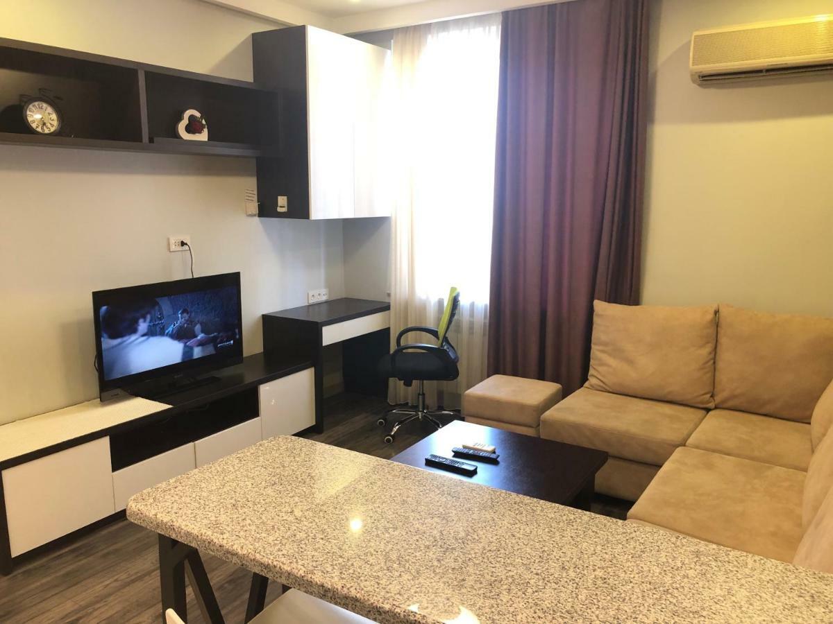 Pushkin 49 Apartment Yerevan Ngoại thất bức ảnh